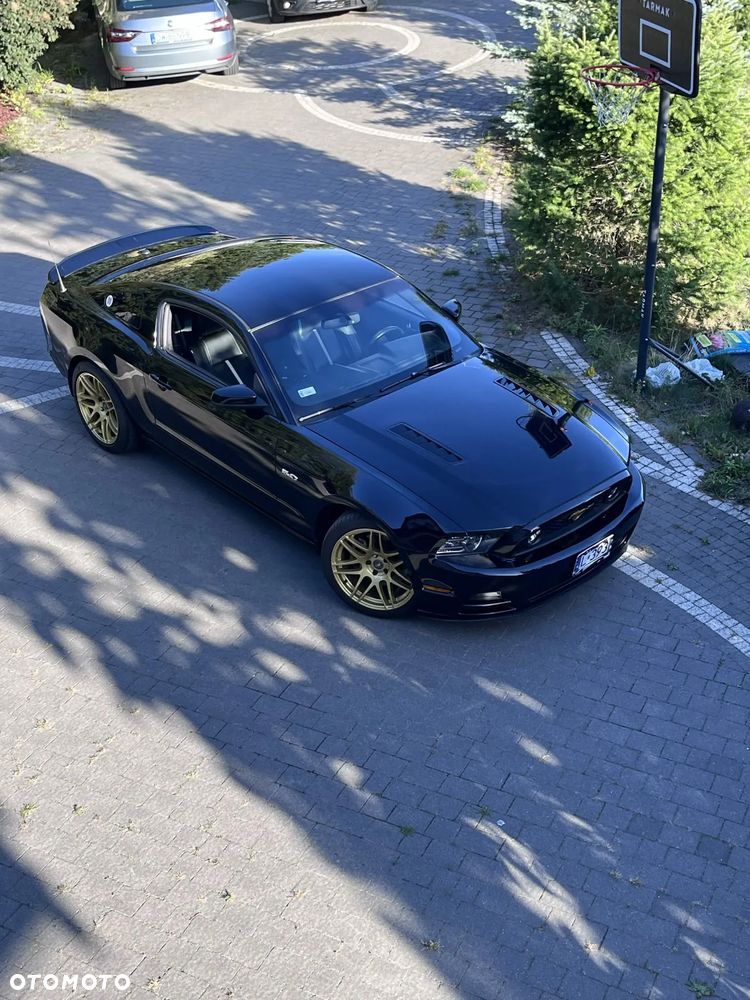 Ford Mustang - 8