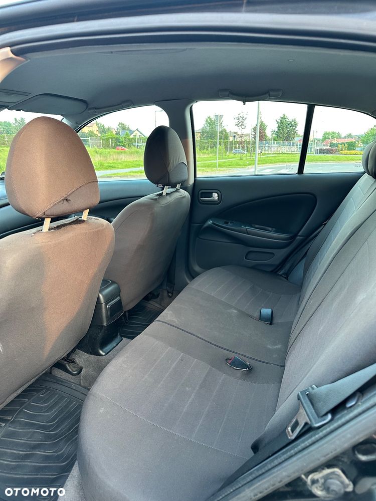 Nissan Almera 1.5 acenta PLUS - 14