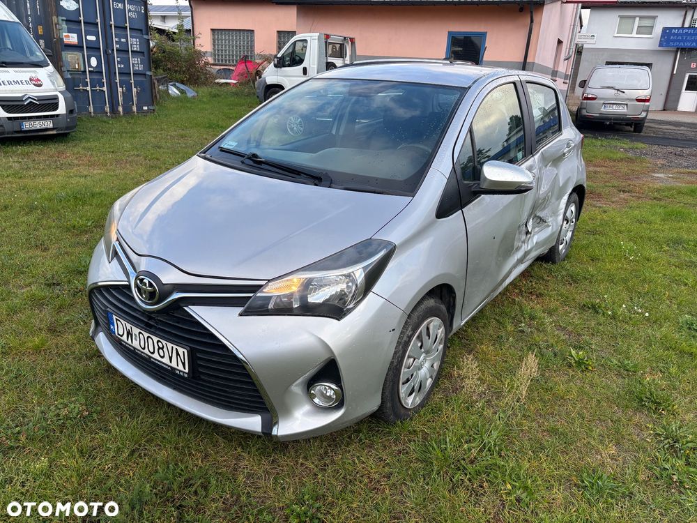 Toyota Yaris - 1