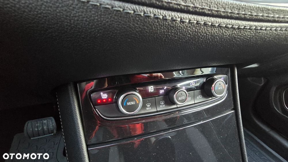 Opel Grandland X 1.2 Start/Stop Automatik Business INNOVATION - 34