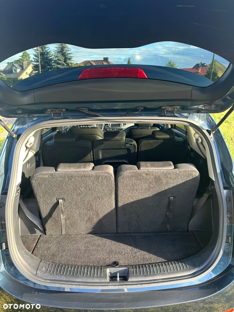 Kia Carens 1.7 CRDi 115 Dream Team Edition - 22