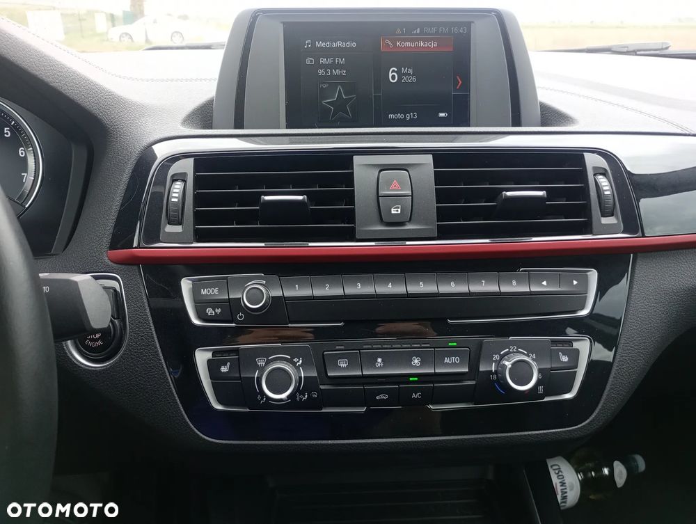 BMW Seria 2 218i Sport Line - 32