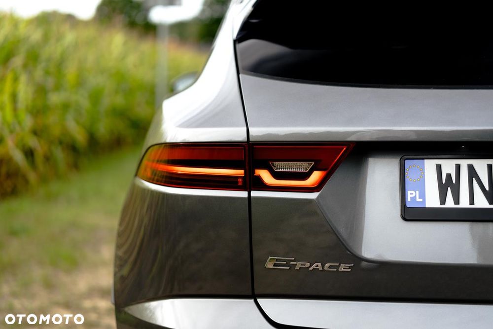 Jaguar E-Pace 2.0 i4P AWD SE - 15