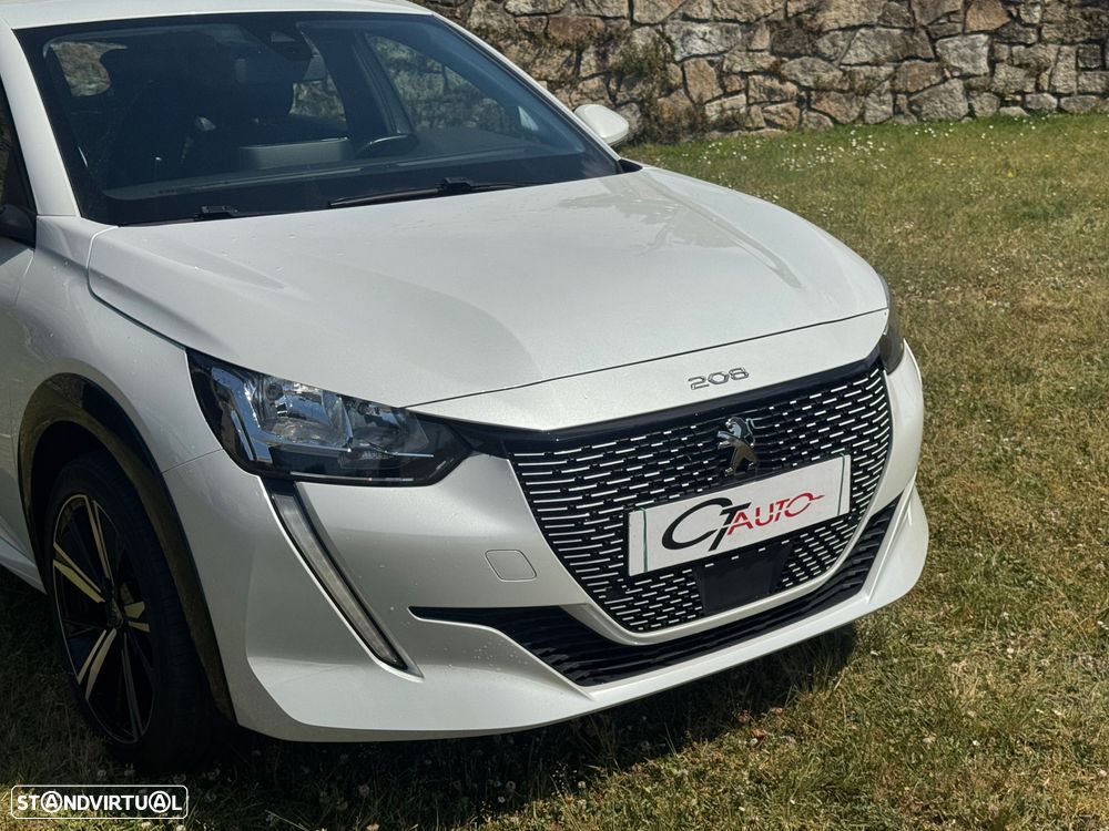 Peugeot e-208 Active Pack - 11