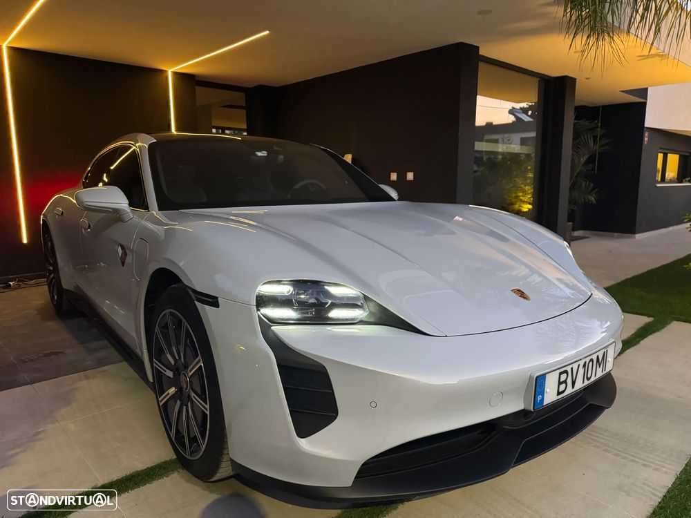 Porsche Taycan Sport Turismo GTS - 2