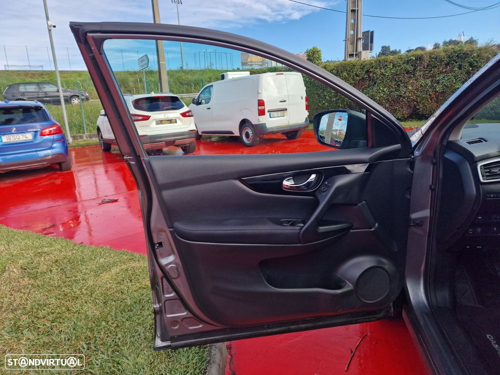Nissan Qashqai 1.5 dCi N-Connecta - 8