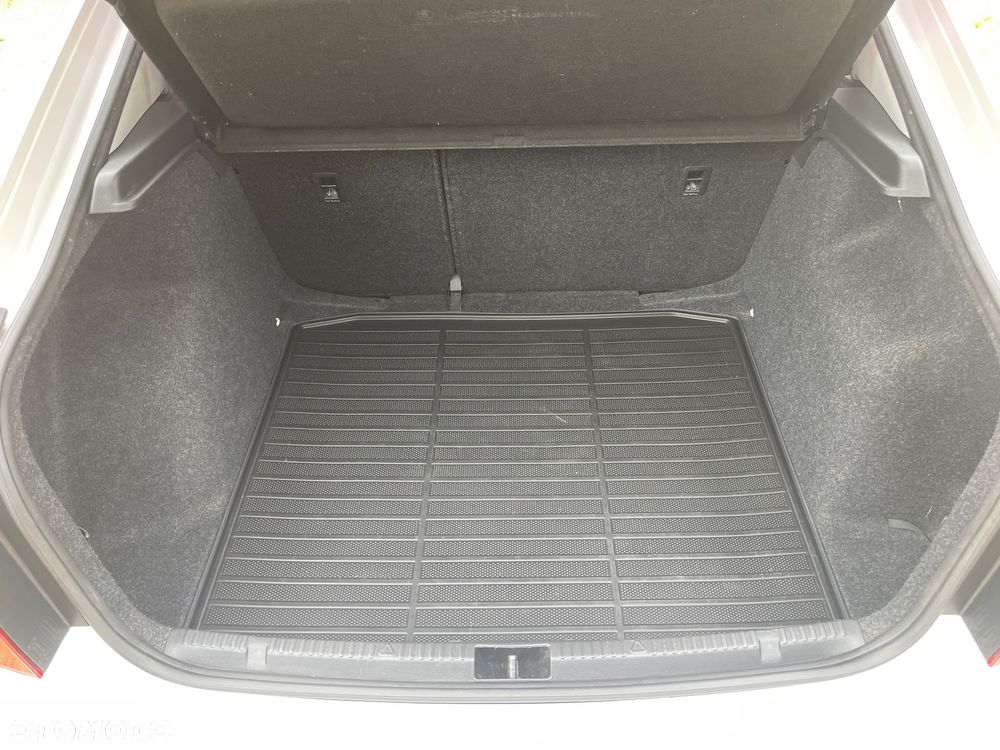 Skoda RAPID 1.0 TSI Ambition - 20