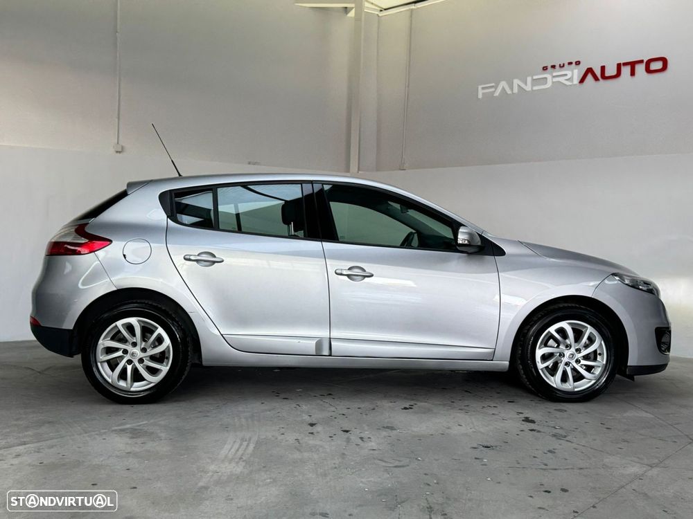 Renault Mégane 1.5 dCi Confort - 9