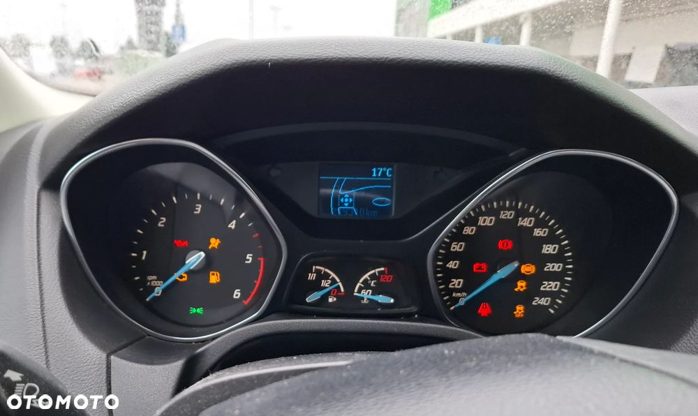 Ford Focus 1.6 TDCi Ambiente Start - 9