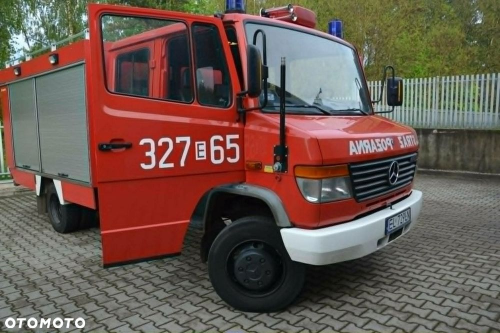 Mercedes-Benz 812D - 2