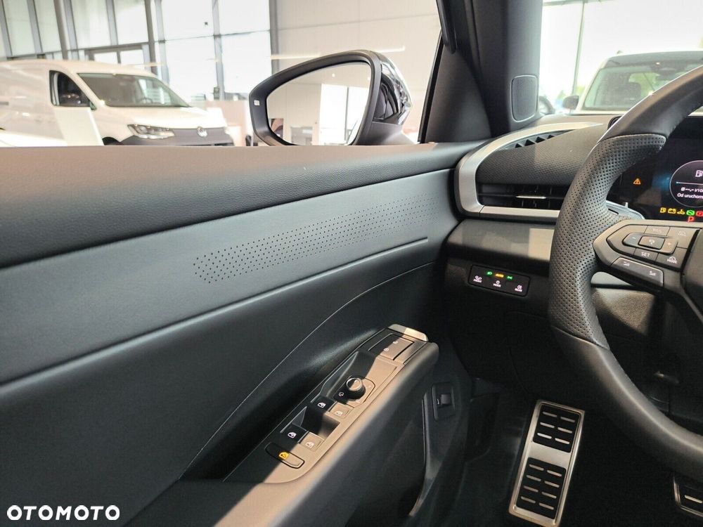 Volkswagen T-Roc - 20