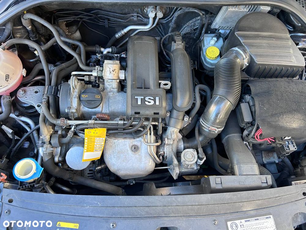 Skoda RAPID - 12