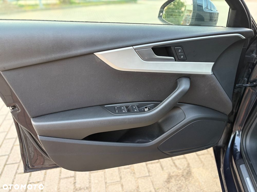 Audi A4 Avant 2.0 TDI S tronic - 5