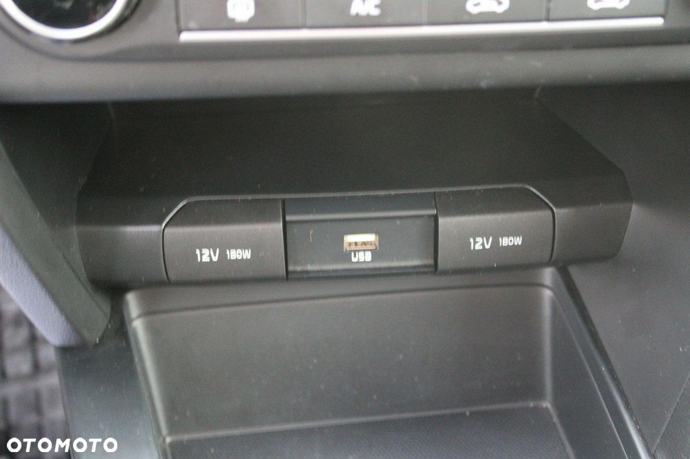Kia Ceed - 23