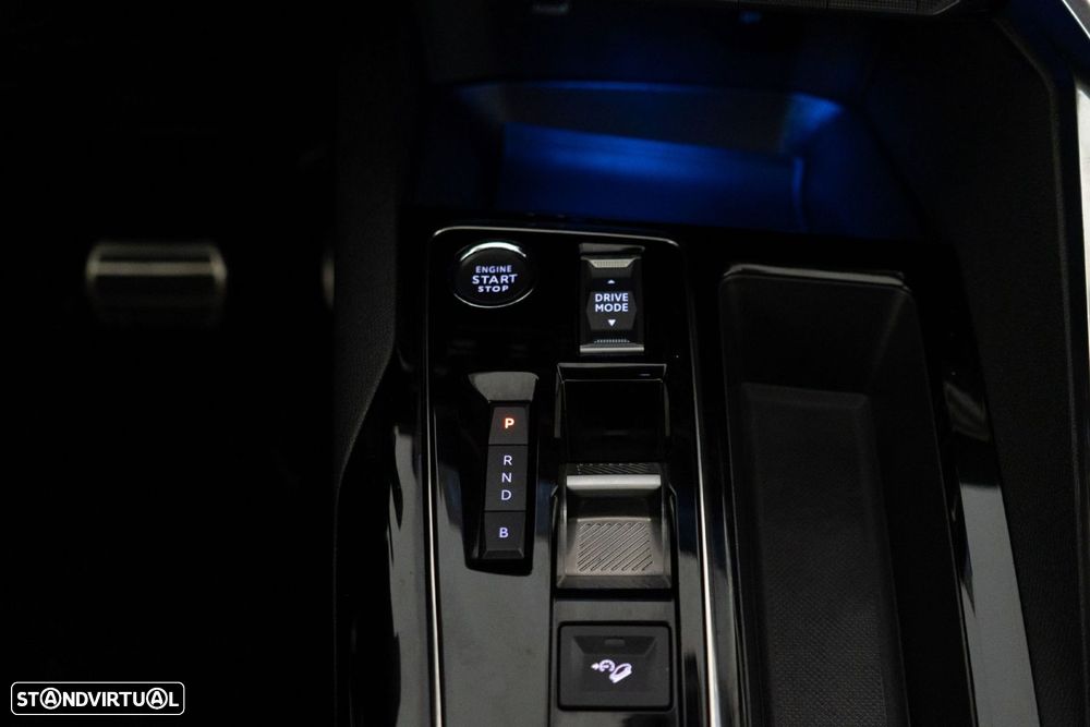 Peugeot 3008 1.6 Hybrid4 GT e-EAT8 - 30