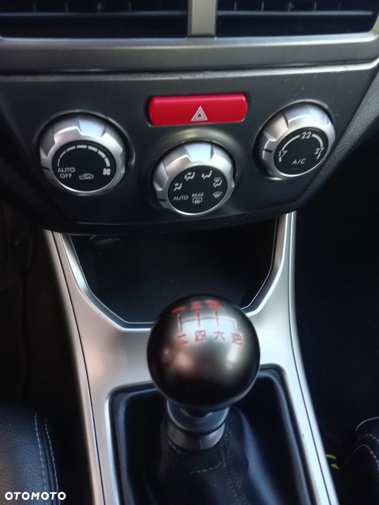 Subaru Impreza 2.0D Sport - 22