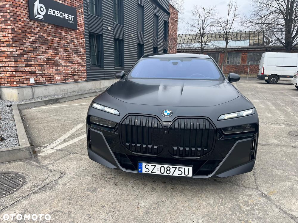 BMW Seria 7 - 25