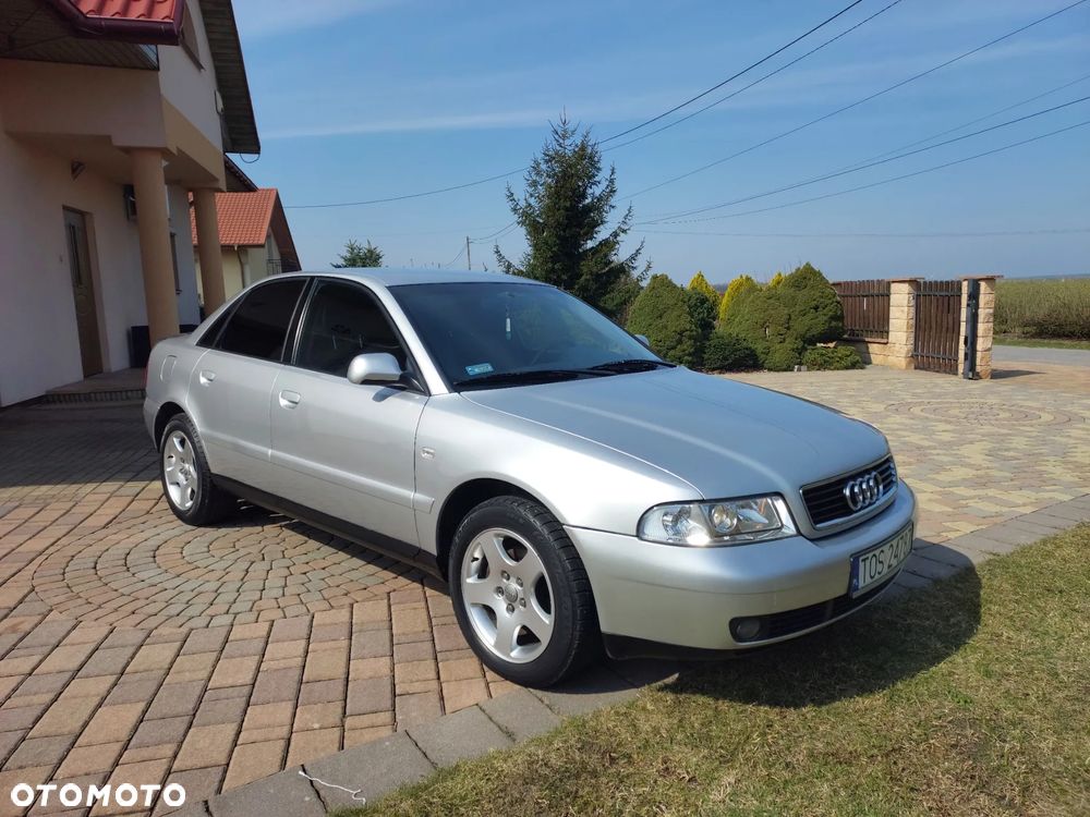Audi A4 Limousine - 14