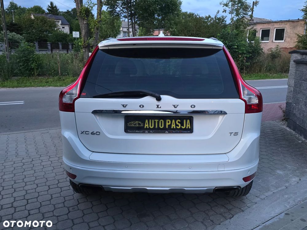 Volvo XC 60 T5 Geartronic Summum - 12