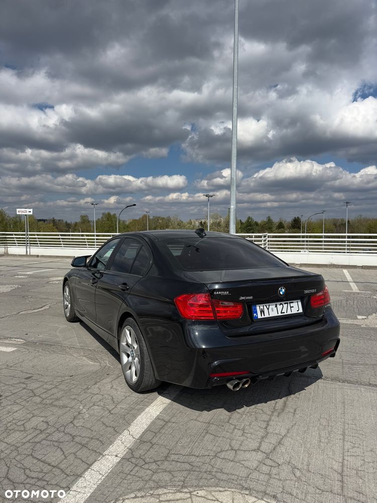 BMW Seria 3 328i xDrive - 4