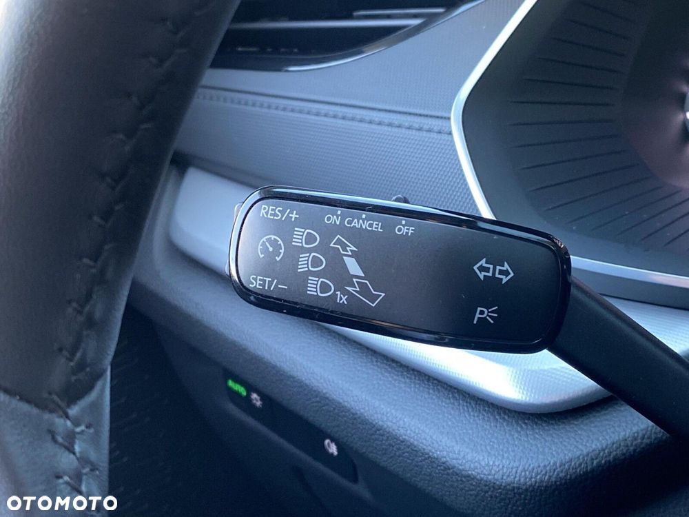 Skoda Octavia 1.5 TSI Selection - 32