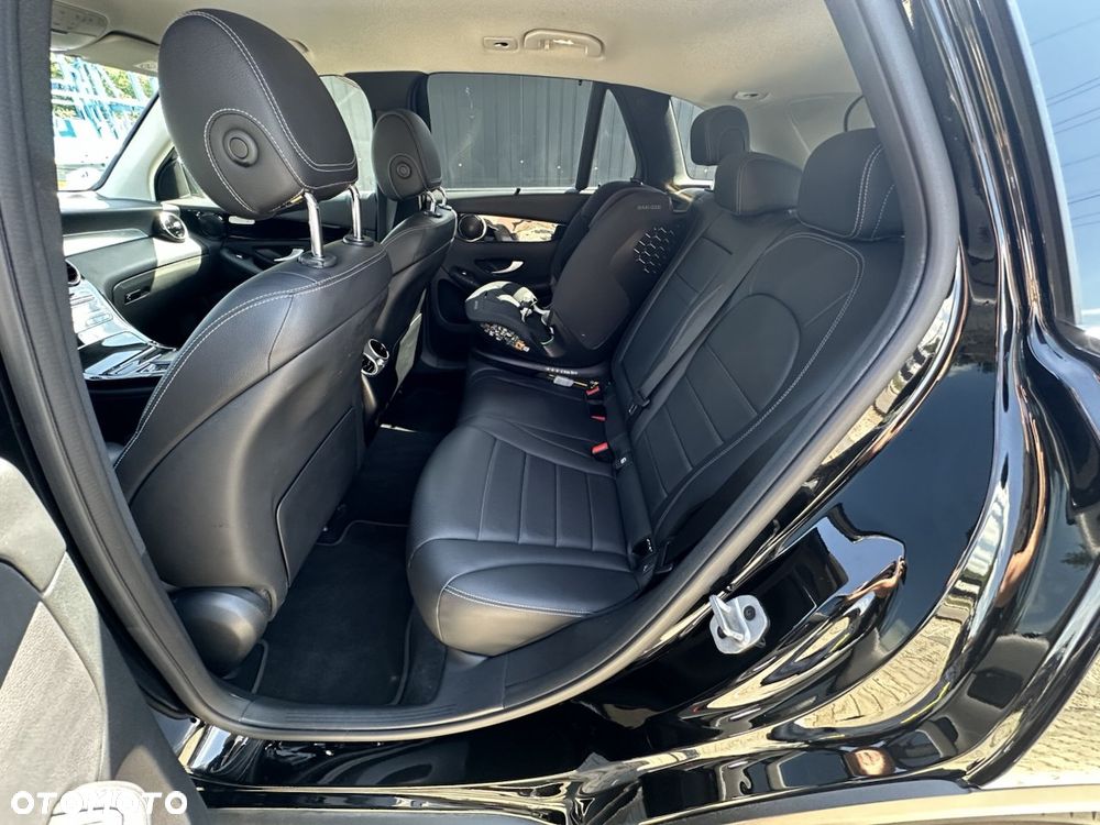 Mercedes-Benz GLC 300 de 4-Matic Business Edition - 19