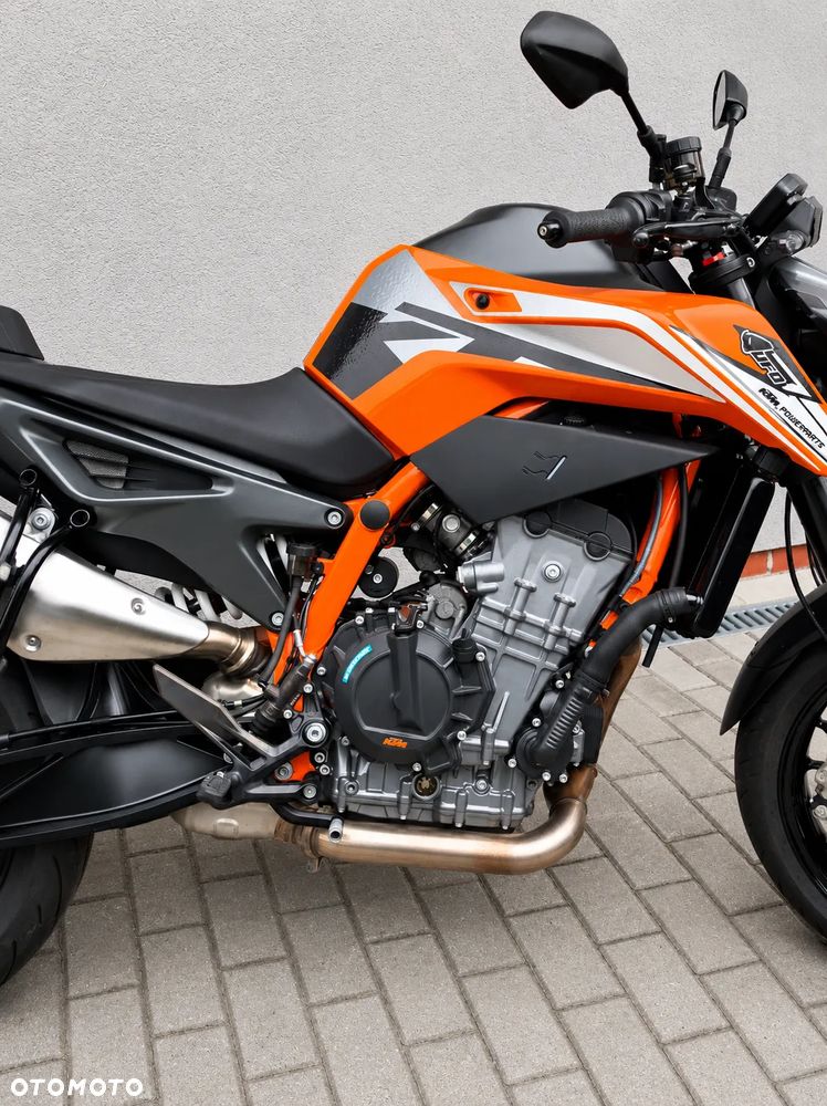 KTM DUKE 890 - 8