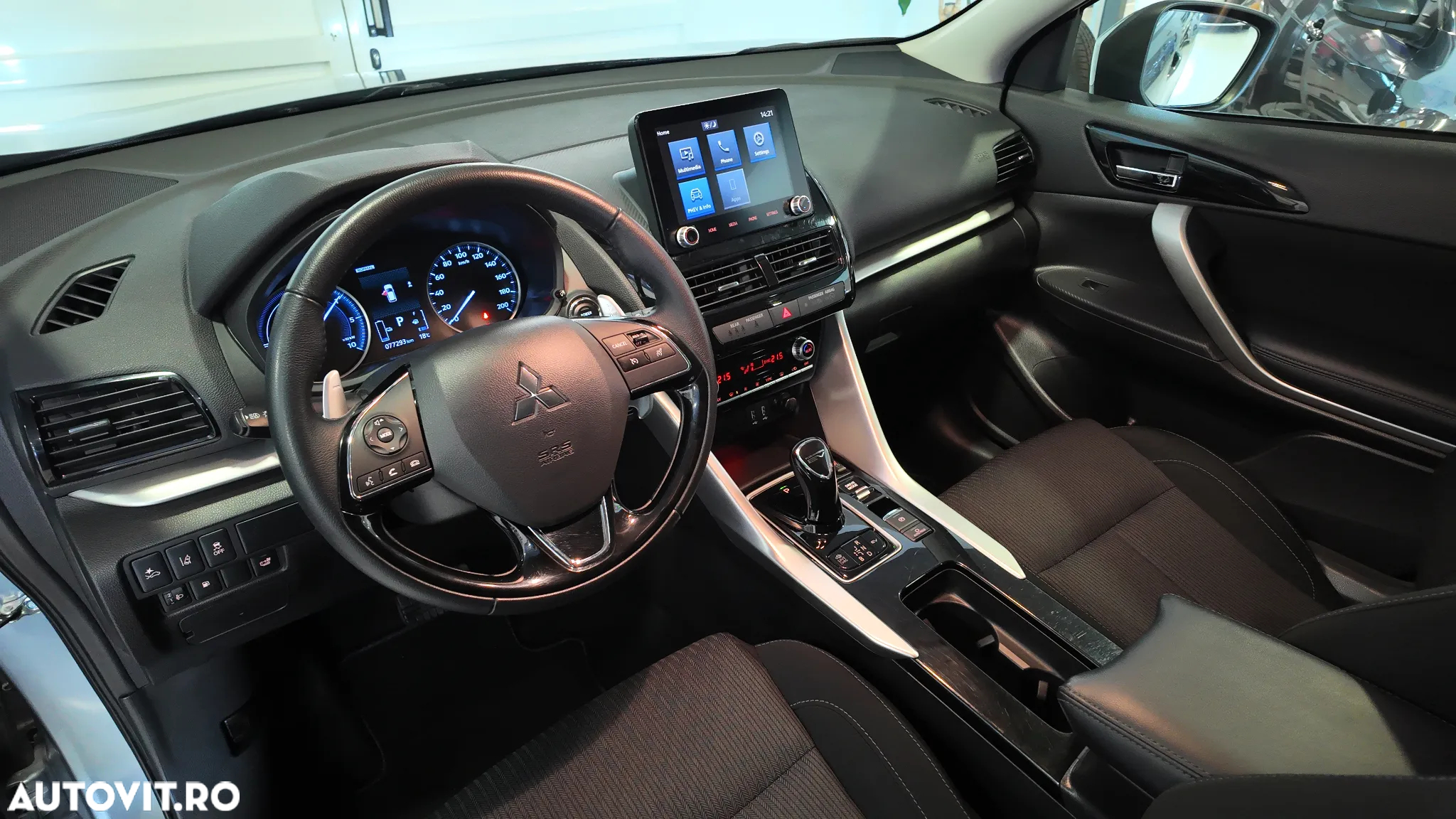 Mitsubishi Eclipse-Cross Plug-In Hybrid 4WD Intro Edition - 14