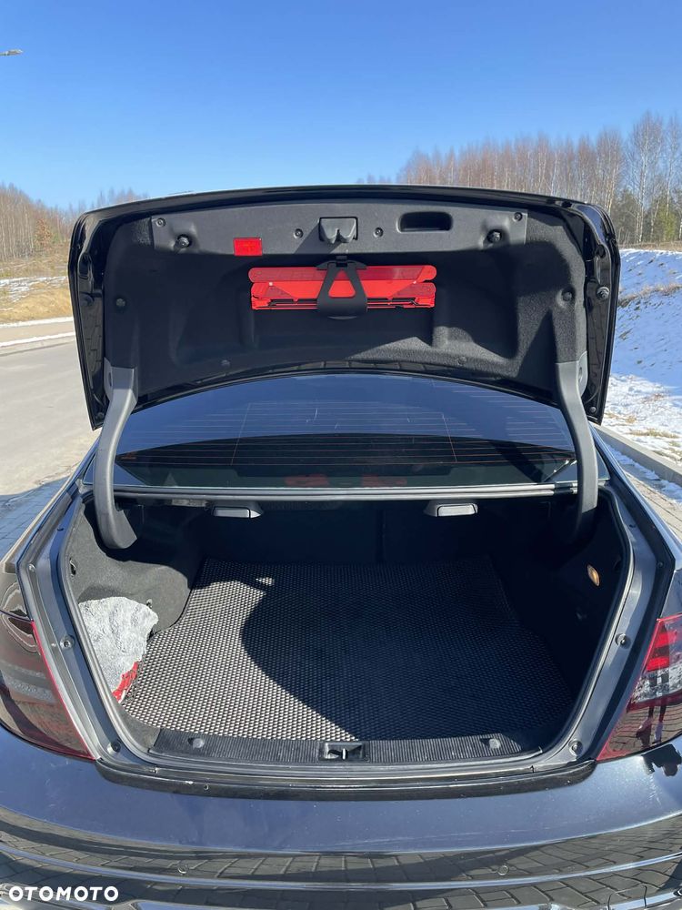 Mercedes-Benz Klasa C 200 d 7G-TRONIC - 18