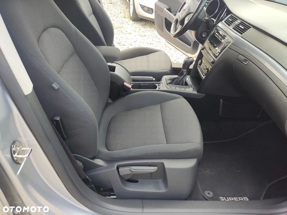 Skoda Superb 1.6 TDI Ambition Greenline - 15