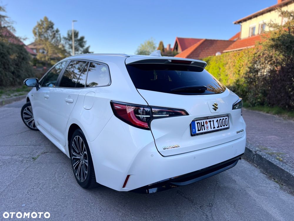 Suzuki Swace 1.8 Hybrid Premium Plus CVT - 4
