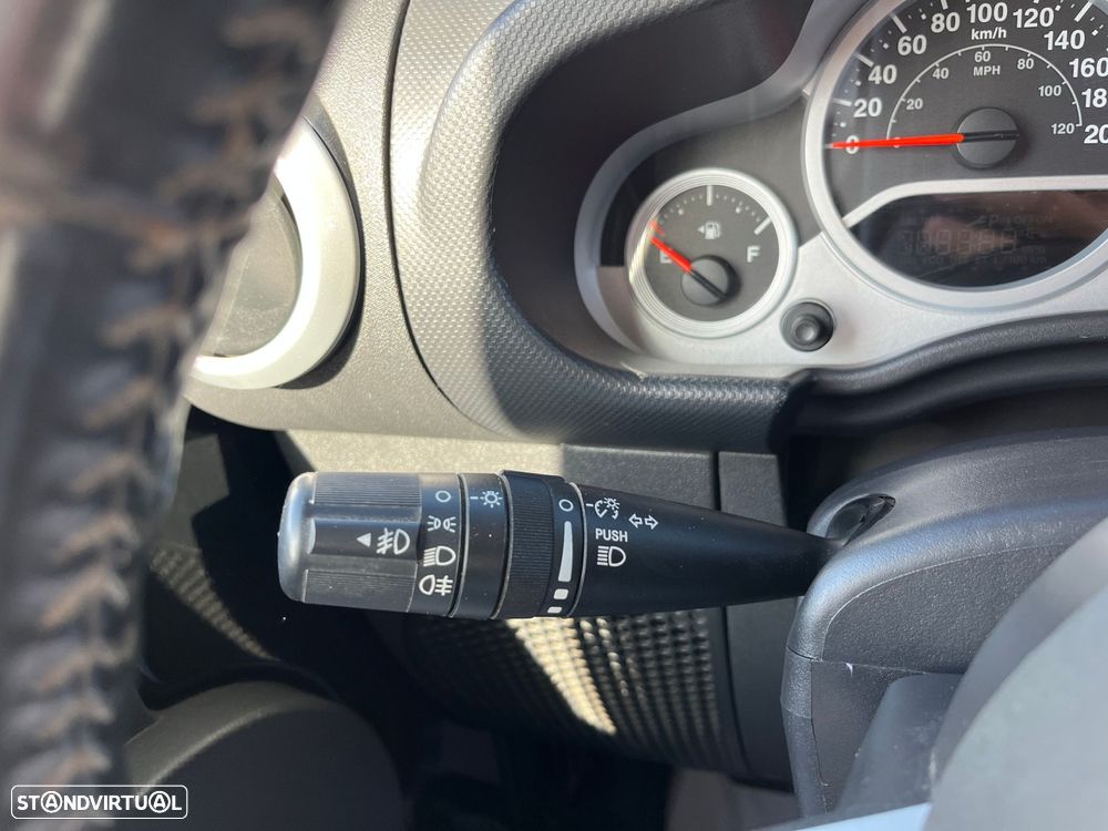 Jeep Wrangler Unlimited 2.8 CRD MTX Sahara - 32