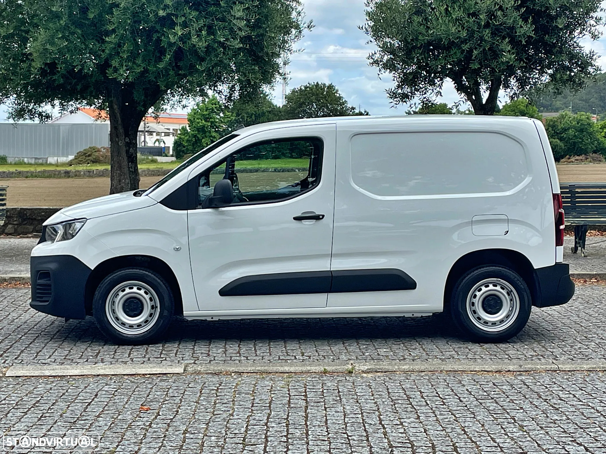 Peugeot Partner 1.6 HDI IVA Dedutível - 9