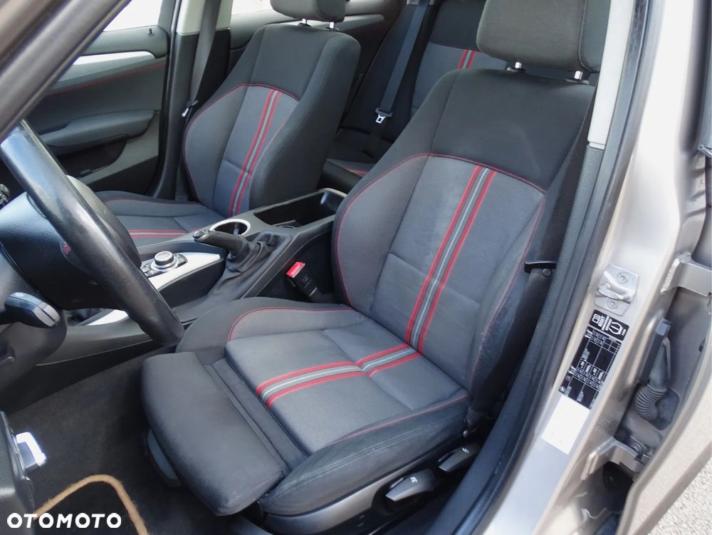 BMW X1 sDrive20d - 10