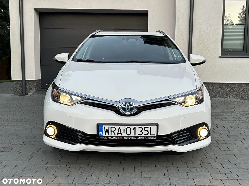 Toyota Auris - 2