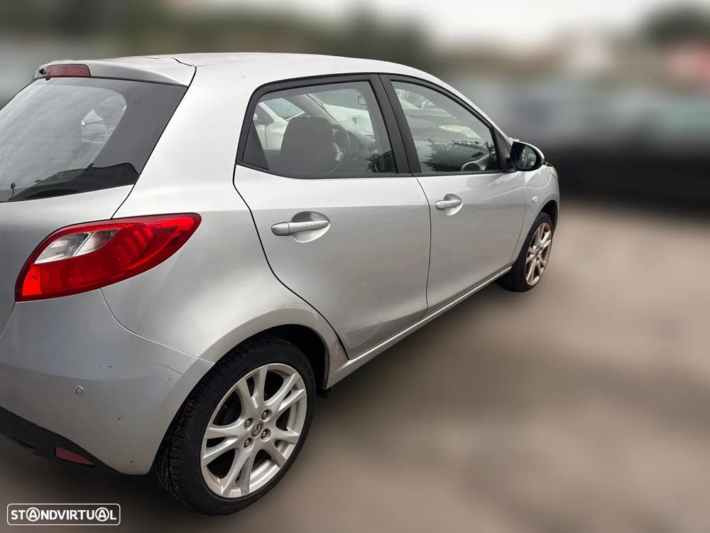 MAZDA 2 Hatchback (DE, DH) 1.3 Gasolina 86 cv  63 kW 2007 - 2015 ZJ46 para peças - 4