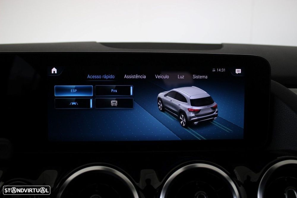 Mercedes-Benz GLA 180 d AMG Line - 39