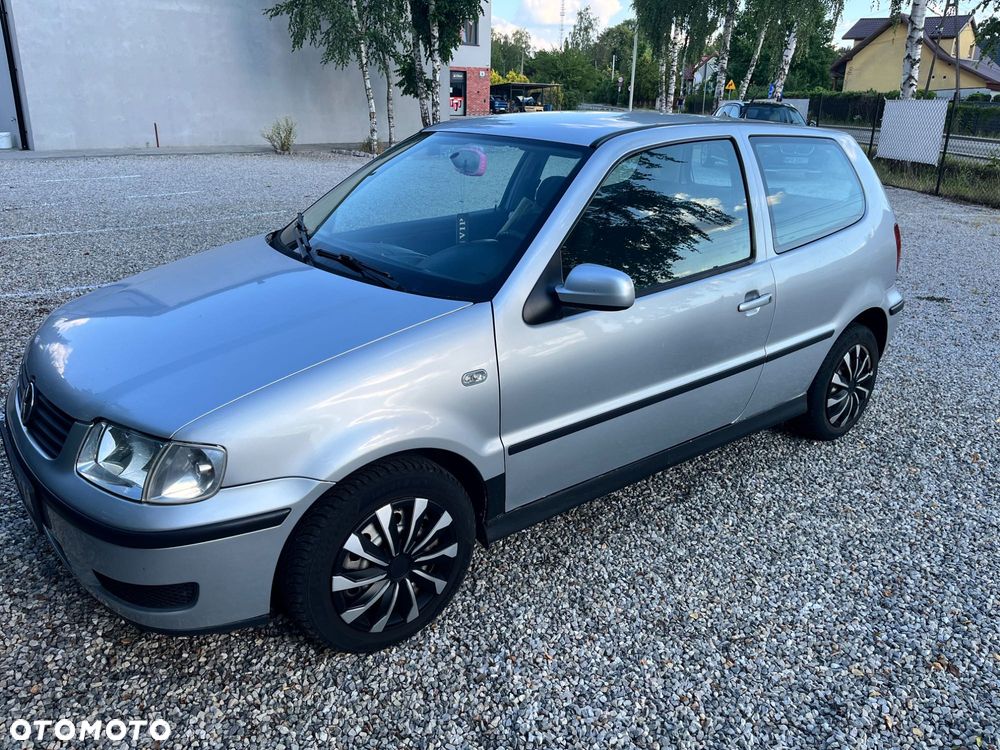 Volkswagen Polo - 1