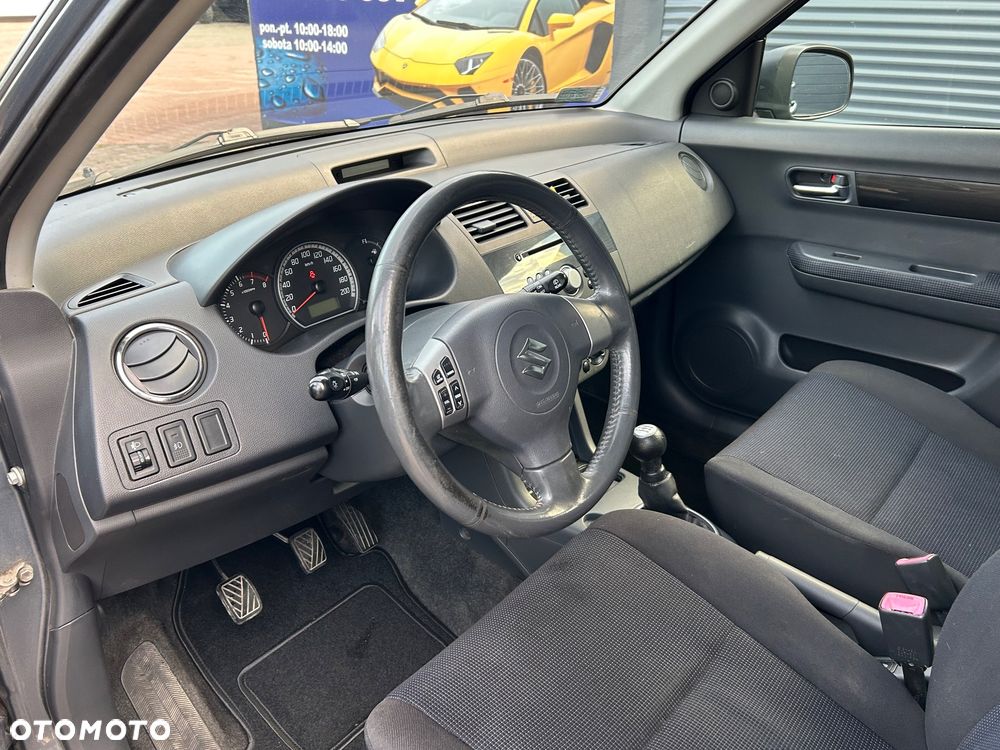 Suzuki Swift 1.3 Club - 7