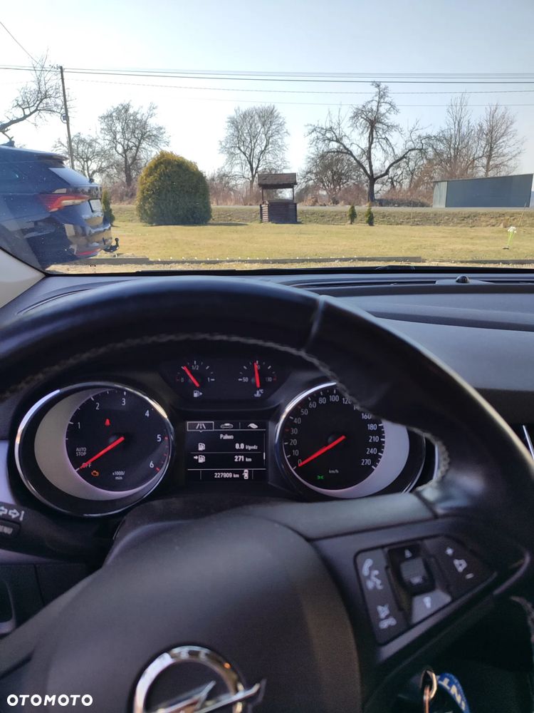 Opel Astra 1.6 CDTI Sport - 19