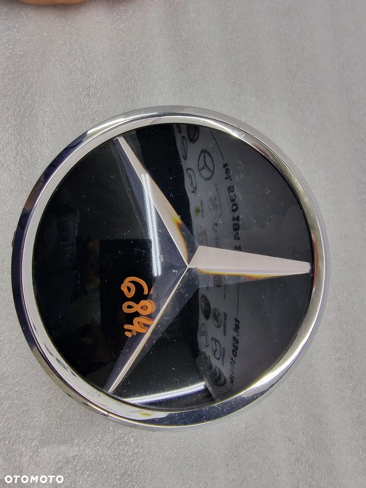 MERCEDES W117 / W156 / W164 / W166 DISTRONIC ZNACZEK POD RADAR , NR A1648880411 , NR AUKCJI GL684 - 1