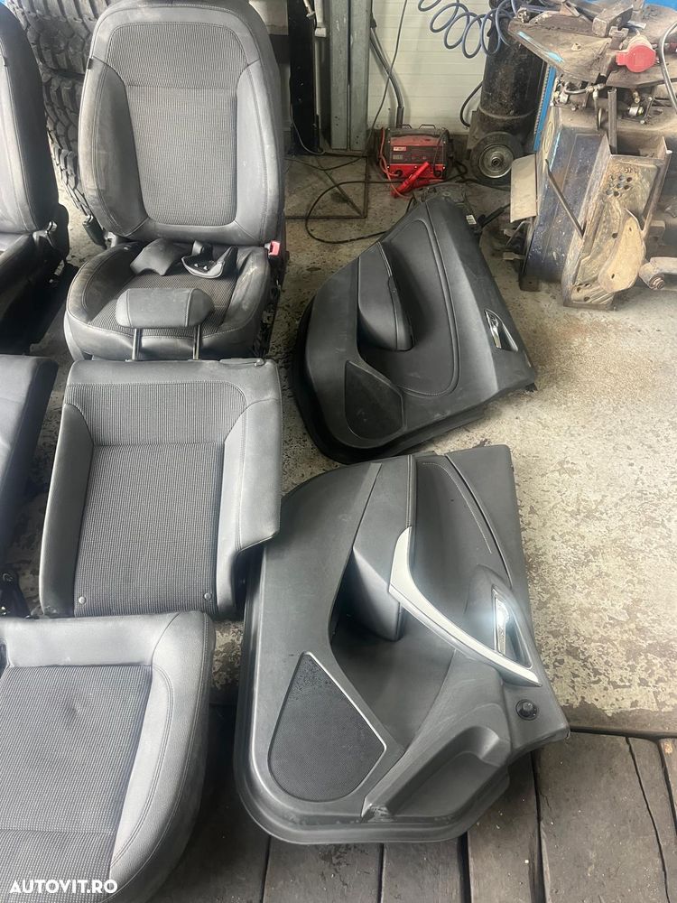 Înapoi Pagina principalăPiese autoCaroserie - InteriorInteriorInterior - MuresInterior - Sovata Anuntul este dezactivat  Postat 22 aprilie 2026 Scaune Piele Opel Astra J Hatchback Set Complect - 2