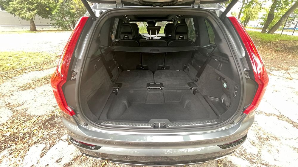 Volvo XC 90 - 23