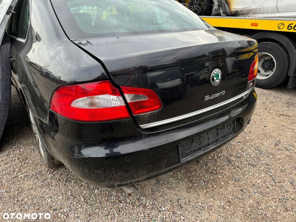 Skoda Superb II tył kompletny LIFTBACK - 3