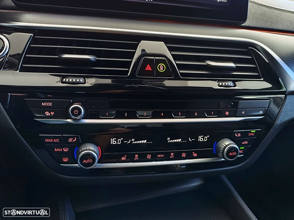 BMW 530 e Pack M — fotografia 21