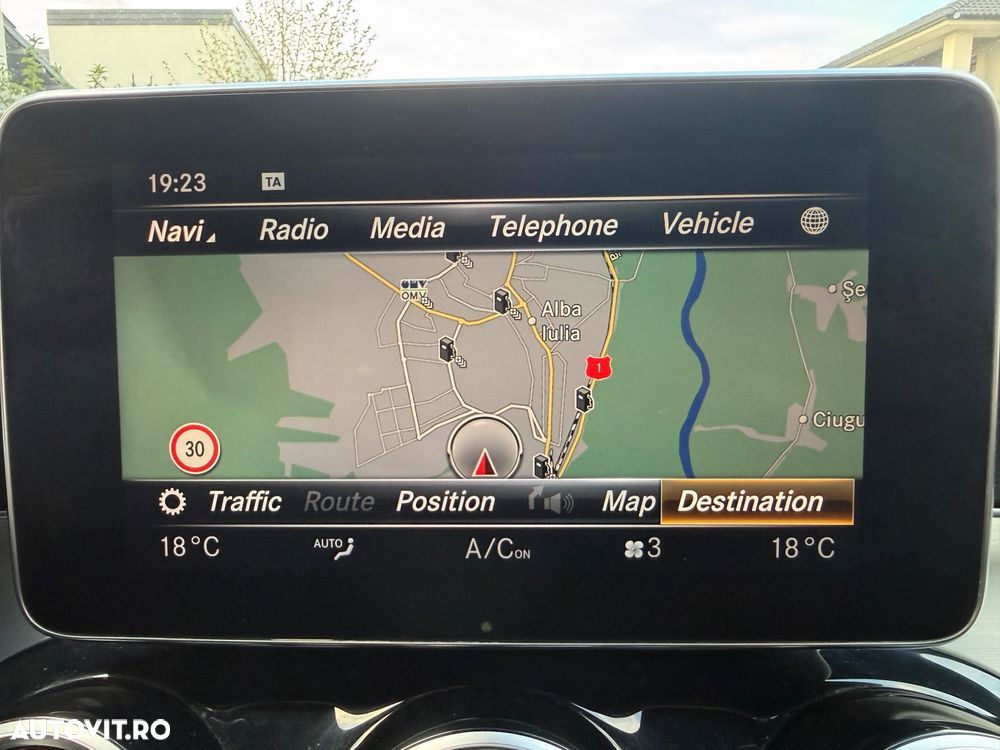 Mercedes-Benz GLC 220 d 4MATIC 9G-TRONIC AMG Line - 37