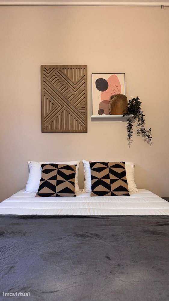 Quarto - localizado em Norton de Matos Coimbra - Grande imagem: 3/9
