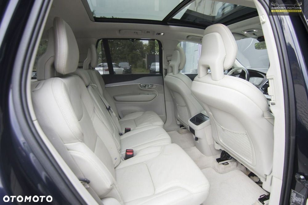Volvo XC 90 D5 SCR AWD Inscription 7os - 30
