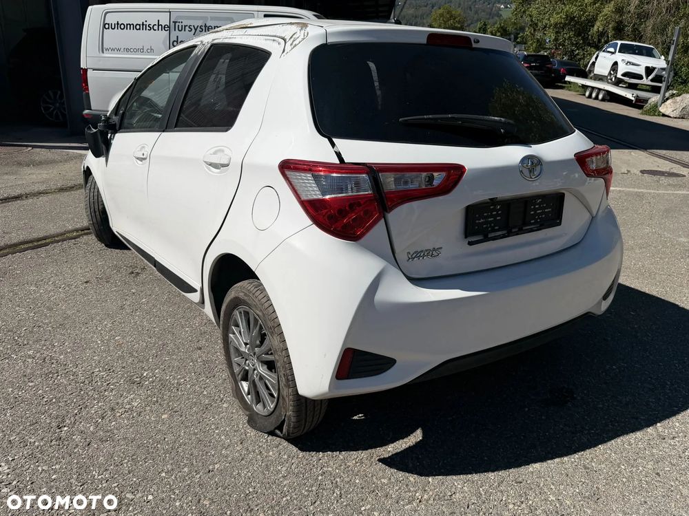 Toyota Yaris - 1