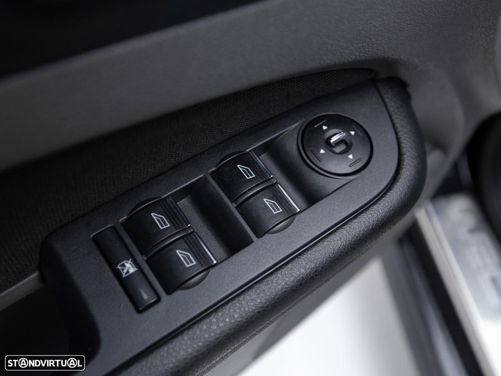 Ford Focus - 12
